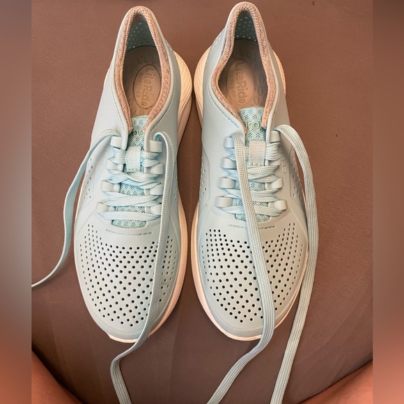 CROCS Shoes - Crocs tennis shoes size 8. Only worn twice like new condition. Color blue